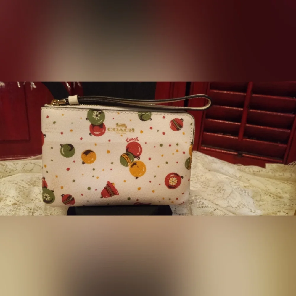 Coach White Holiday Ornament Wristlet